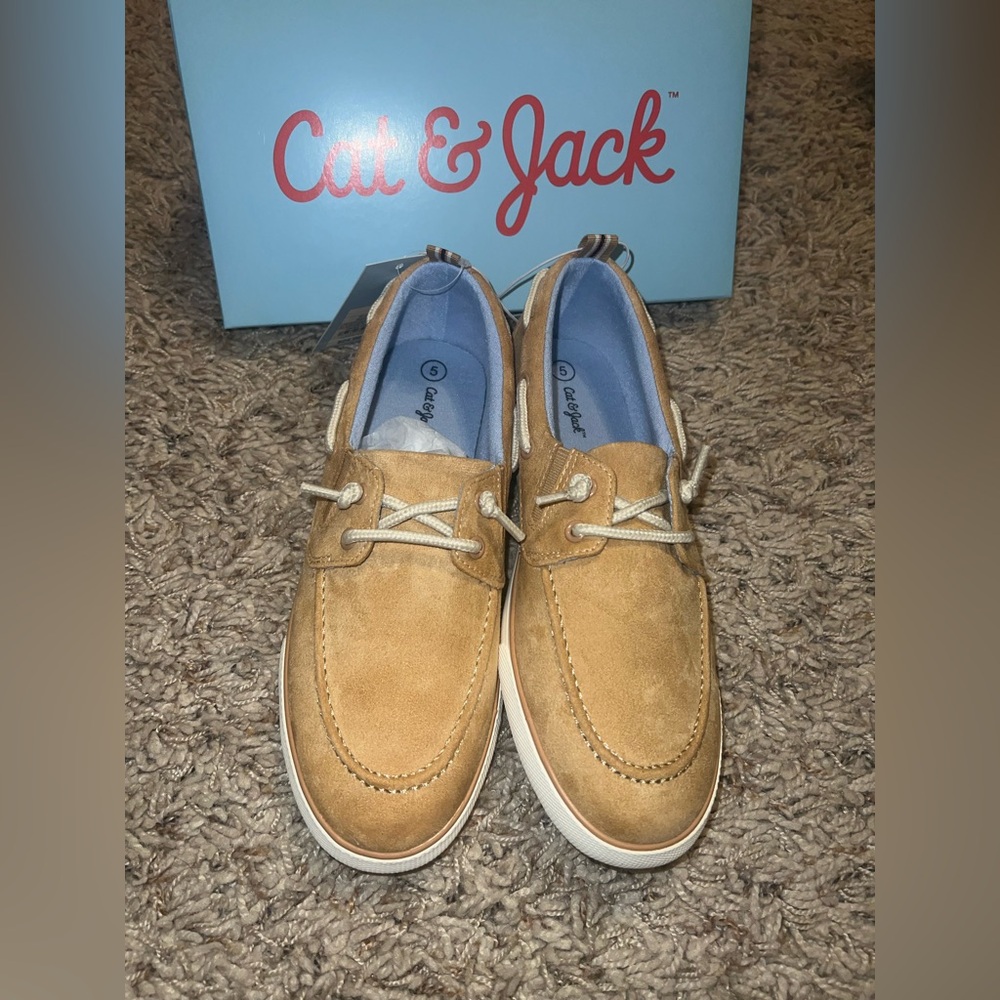 Cat and jack big boys size 5 boat dress shoes new